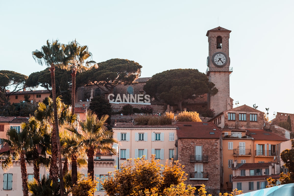 Couvreur Cannes - Vue ville Cote Azur
