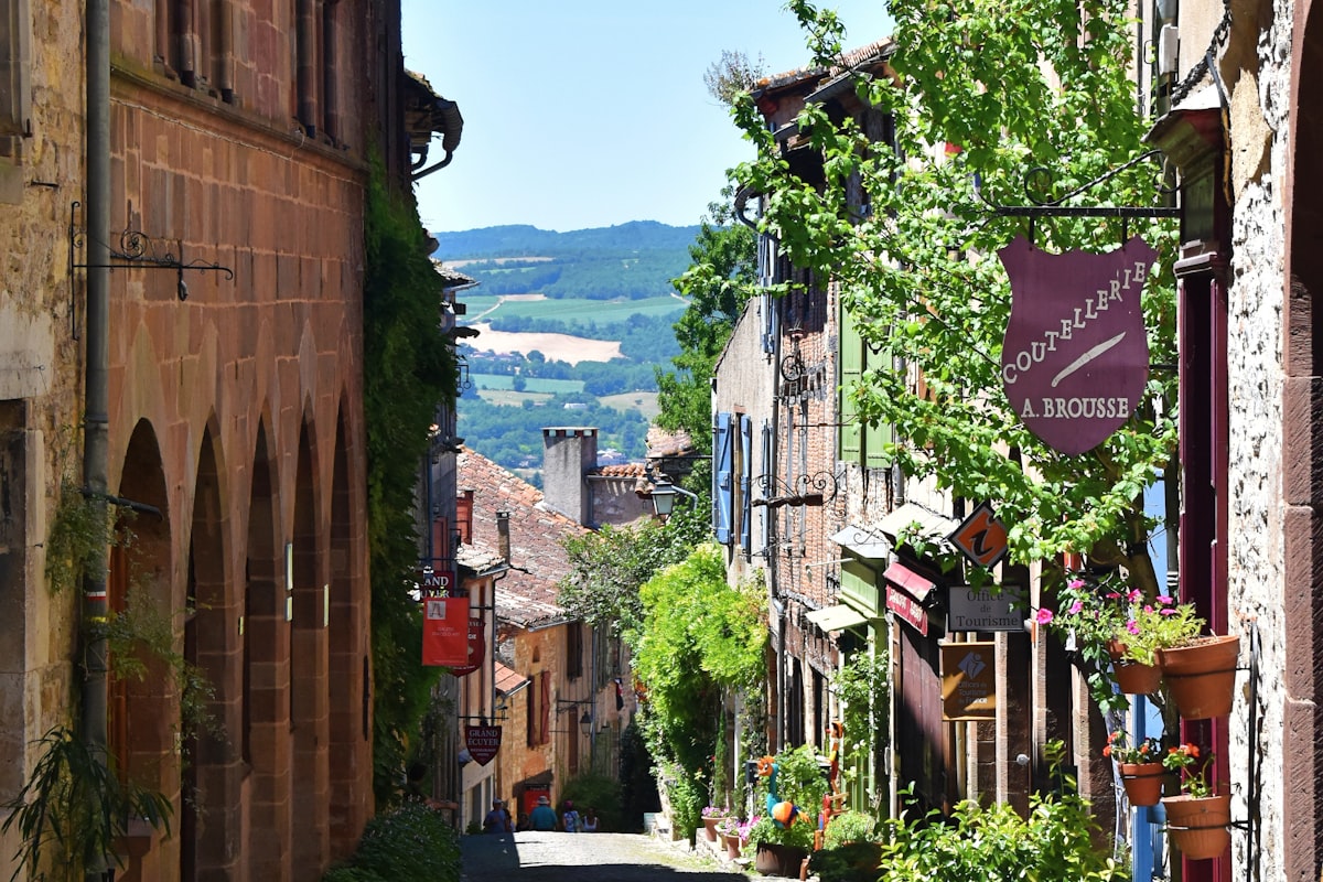 Couvreur Grasse - Vue ville Cote Azur
